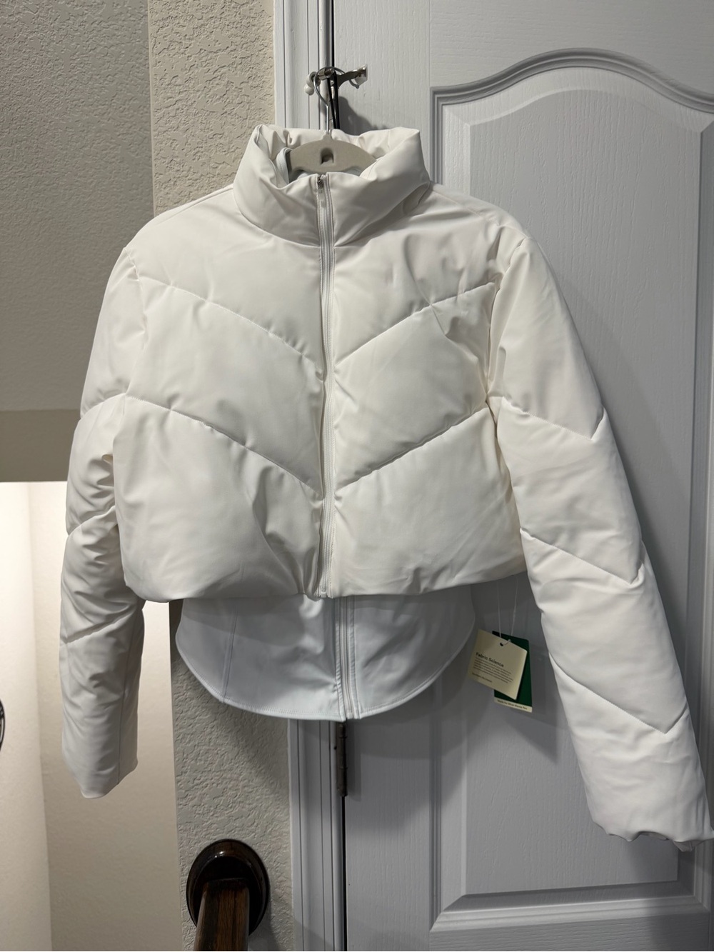 Halara PuffFlex 3-in-1 Stand Collar Casual Cropped Puffer Coat & Thumb Holes - Picture 7 of 14